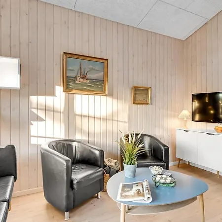 Hvide Sande With A Fireplace 313 Semesterbostad