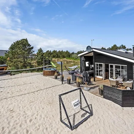 Semesterbostad Hvide Sande With A Fireplace 313 *